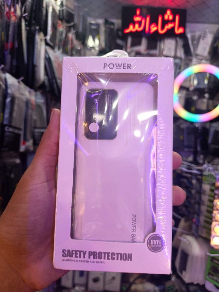 Power bank with a digital battery-level display